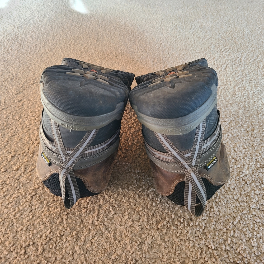 Men's Targhee III Waterproof Mid hiking Boot - Picture 4 of 7
